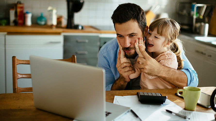 Infographic: What Advertisers Should Know About Marketing to Fathers Infographic: What Advertisers Should Know About Marketing to Fathers